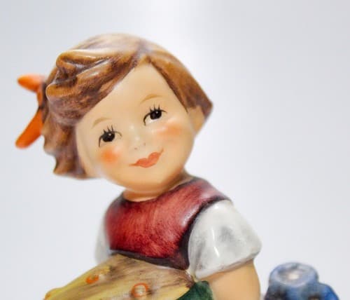 Goebel Hummel West Germany Bashful Hand Painted Porcelain Figurine TMK5 Vintage - Thumbnail 3