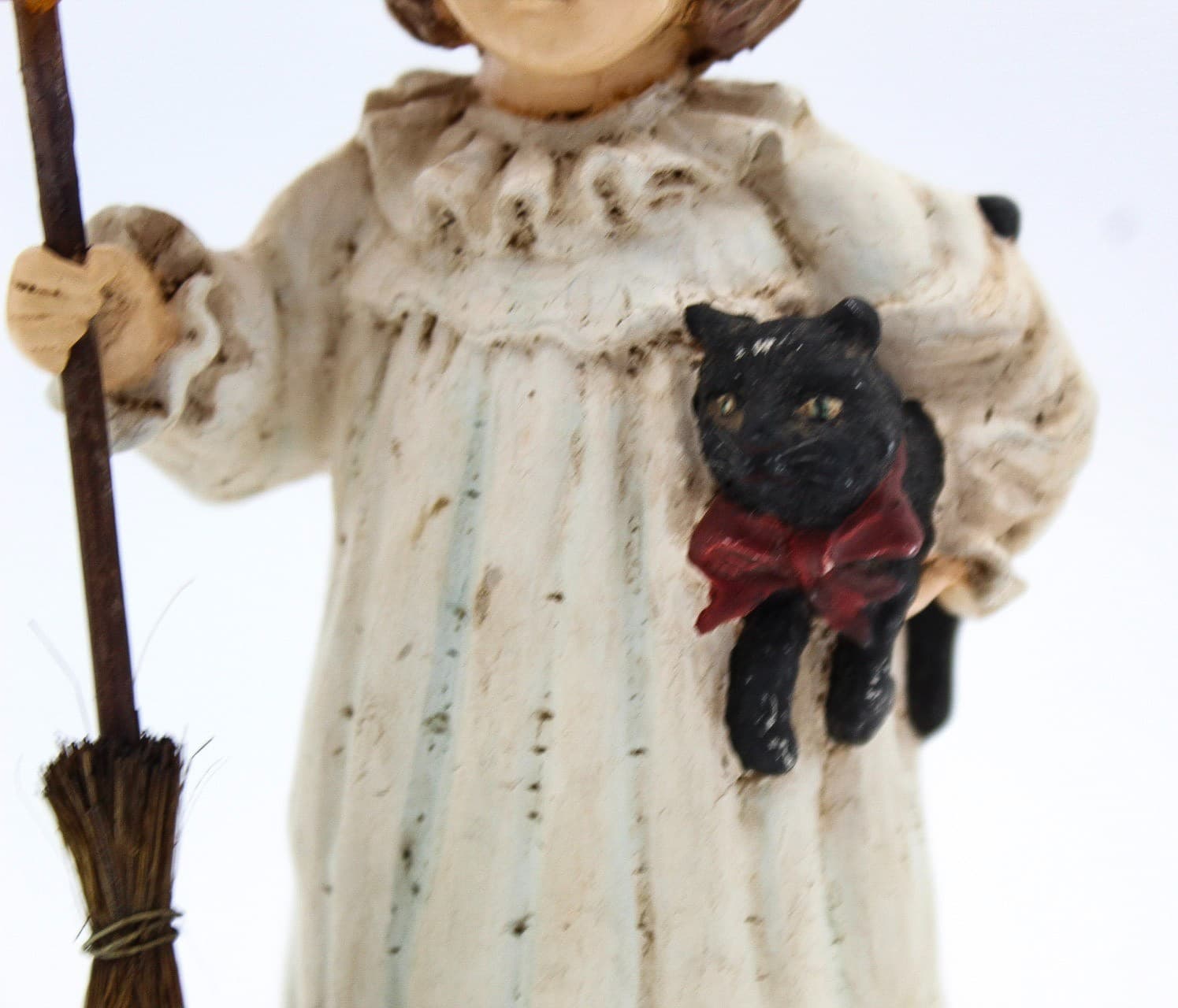 Bethany Lowe Designs Clare With With Black Kitten Halloween Folk Art Figure 7" - Thumbnail 7