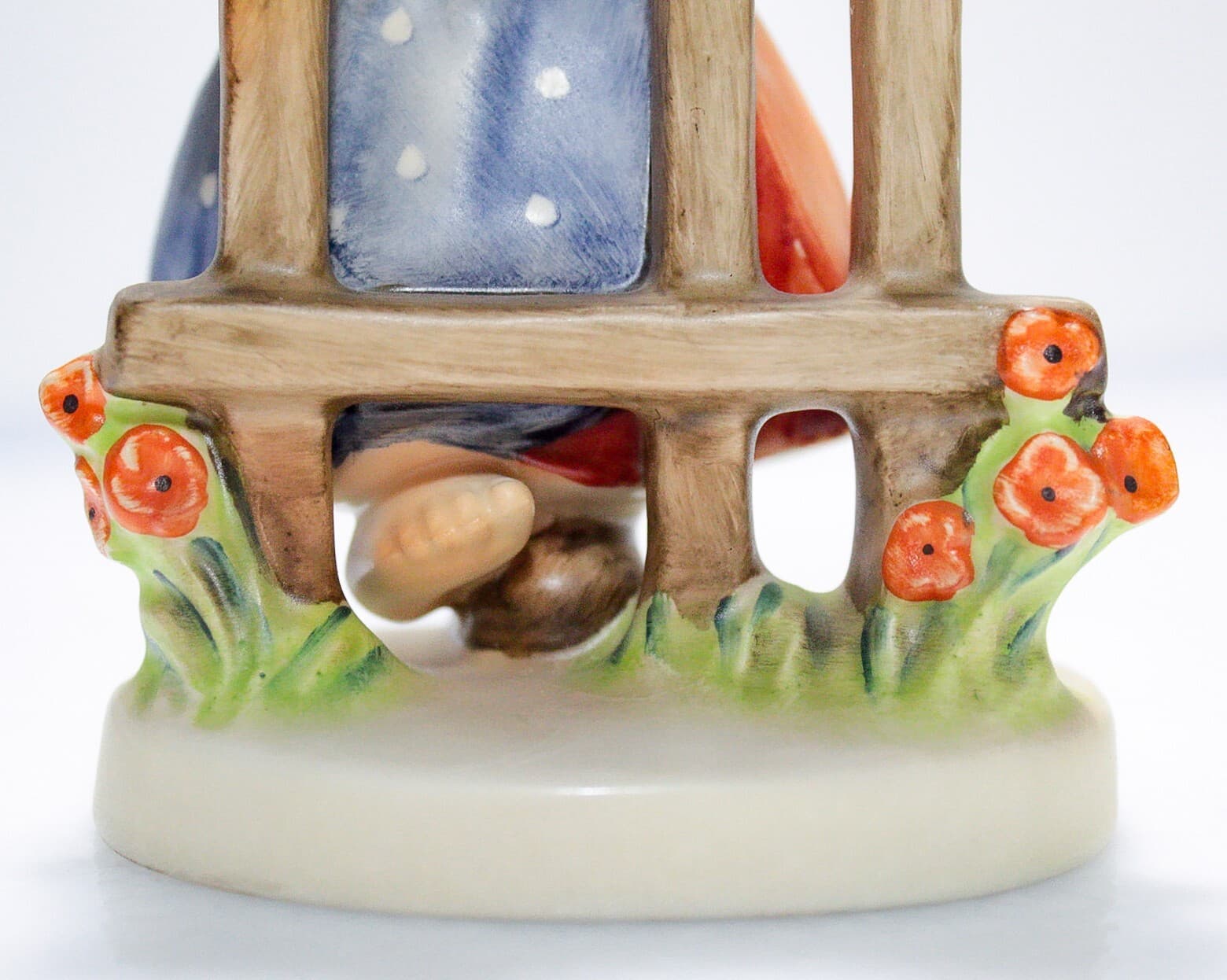 Goebel Hummel West Germany Signs Of Spring Hand Painted Porcelain Figurine TMK6 - Thumbnail 3