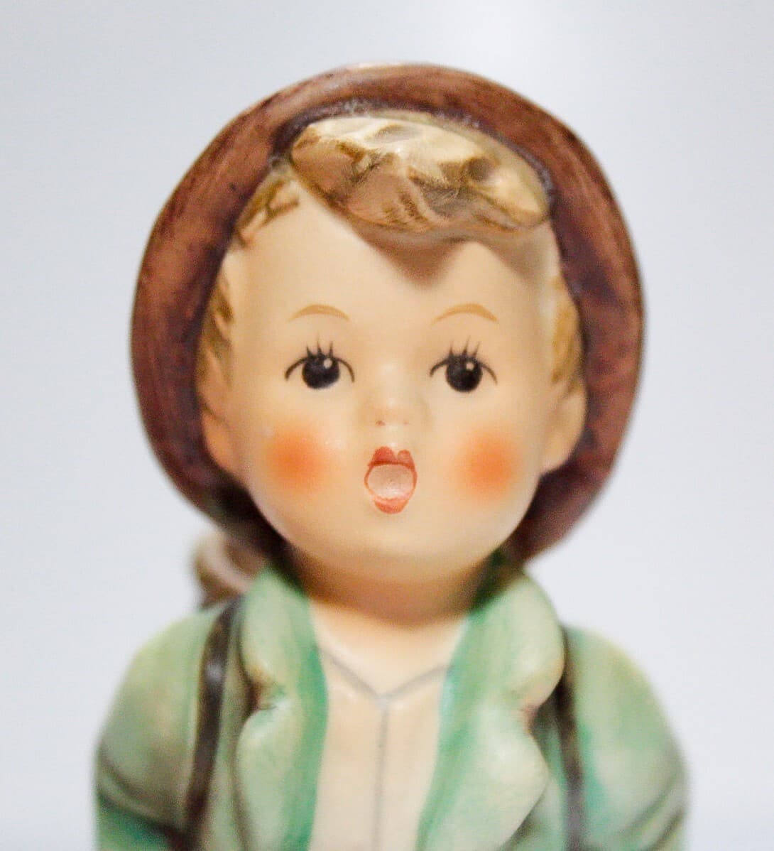 Goebel Hummel West Germany Happy Traveler Hand Painted Porcelain Figurine TMK6 - Thumbnail 3