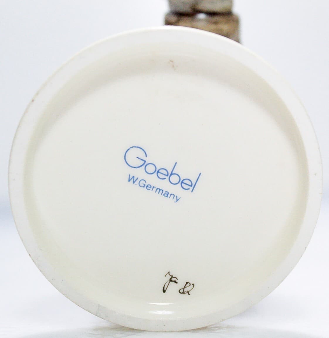 Goebel Hummel West Germany Happy Traveler Hand Painted Porcelain Figurine TMK6 - Thumbnail 5