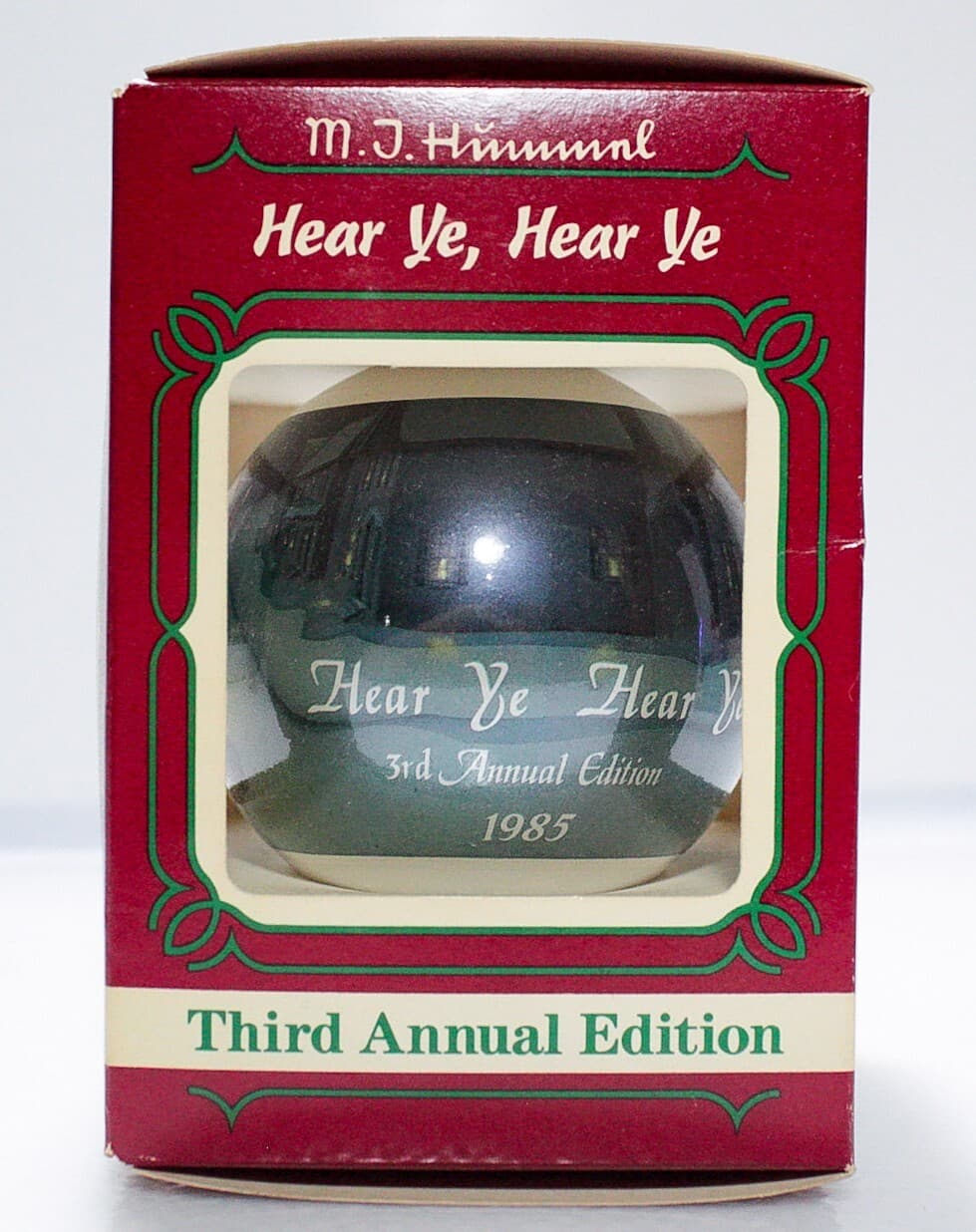 MJ Hummel Hear Ye, Hear Ye 1985 3rd Annual Edition Christmas Ornament In Box - Thumbnail 4