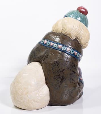 Vintage LLADRO Spain Eskimo Playing w/ Cub Hand Painted Pottery Figure - Thumbnail 4