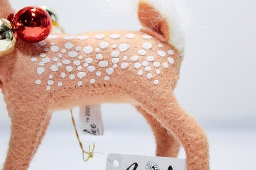 2005 ANNALEE Mobilitee FAWN w/ WREATH ORNAMENT Christmas Artisan Doll 5" w/Tag - Thumbnail 5