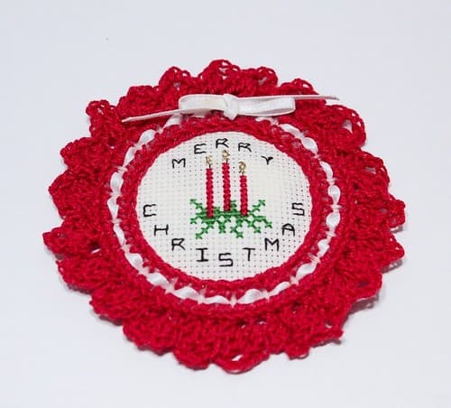 Vintage Handmade Cross Stitch Lace 3 Candle Merry Christmas Fridge Magnet - Thumbnail 3