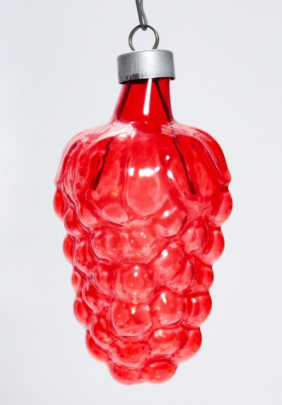 3 Vintage Red Made In Germany Grape Clusters Fruit Glass Christmas Ornaments - Thumbnail 2