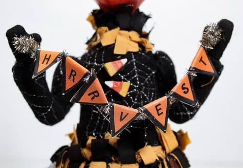 ESC Trading Company 2002 Halloween Pumpkin Paper Mache Doll by Sharon Andrews - Thumbnail 3