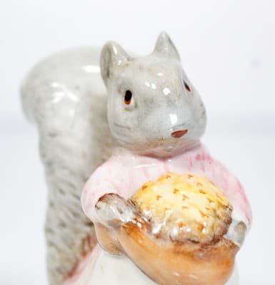 BESWICK ENGLAND Beatrix Potter "Goody Tiptoes" Squirrel Porcelain Figurine - Thumbnail 2