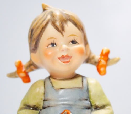 GOEBEL HUMMEL Germany "Flower Girl" Porcelain Figurine On Wood Base TMK6 - Thumbnail 4