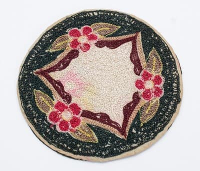 Vintage Dollhouse Miniature Handmade Hooked Floral Motif Round Area Rug - Thumbnail 6