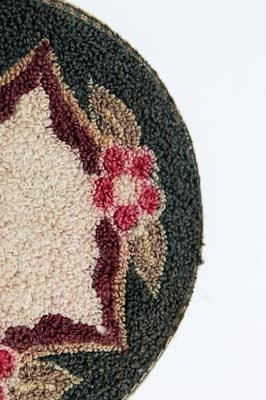 Vintage Dollhouse Miniature Handmade Hooked Floral Motif Round Area Rug - Thumbnail 5