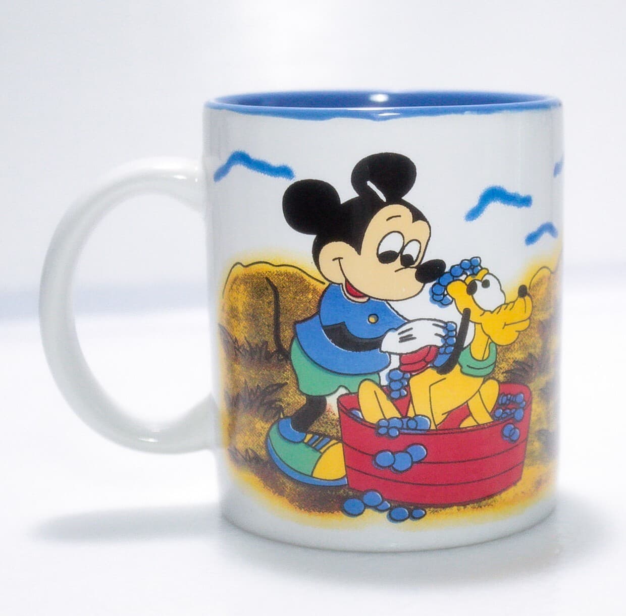 Vintage Disney Mickey Mouse & Pluto Large Porcelain Coffee Mug - Thumbnail 8
