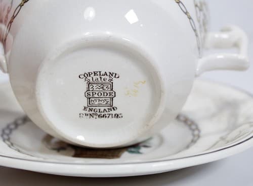 Copeland Spode England Floral Motif Porcelain Boullion Cup & Saucer Vintage - Thumbnail 4