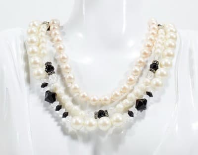 GIVENCHY Deco Enamel Rhinestone Triple Strand Beaded Designed Necklace - Thumbnail 2