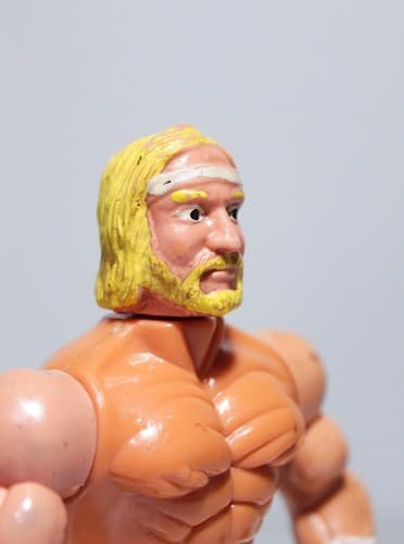 RARE Vintage HULK HOGAN Wrestling WWF Action Figure Toy - Thumbnail 8
