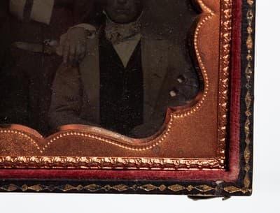 Antique 1860's Civil War Era Daguerreotype Posed Family In Full Leather Case - Thumbnail 6