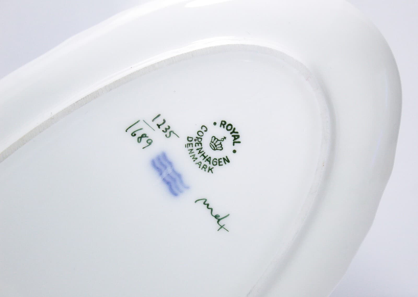 ROYAL COPENHAGEN Denmark Braided Rim Oval Porcelain Serving Platter - Thumbnail 4