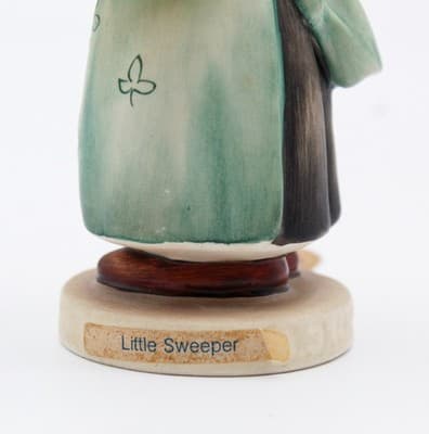 Hummel Goebel Little Sweeper W. Germany Vintage Porcelain Figurine TMK6 Vintage - Thumbnail 5