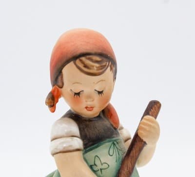 Hummel Goebel Little Sweeper W. Germany Vintage Porcelain Figurine TMK6 Vintage - Thumbnail 2