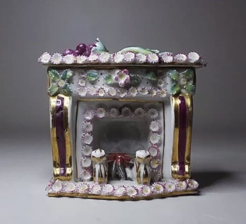 Antique 19th Century French Floral Fireplace Motif Porcelain Covered Box Vase - Thumbnail 6