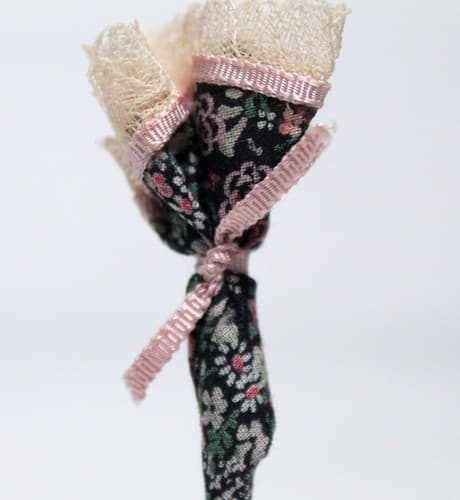 Vintage Artisan Dollhouse Miniature Floral & Lace Umbrella Accessory Scale 1:12 - Thumbnail 4