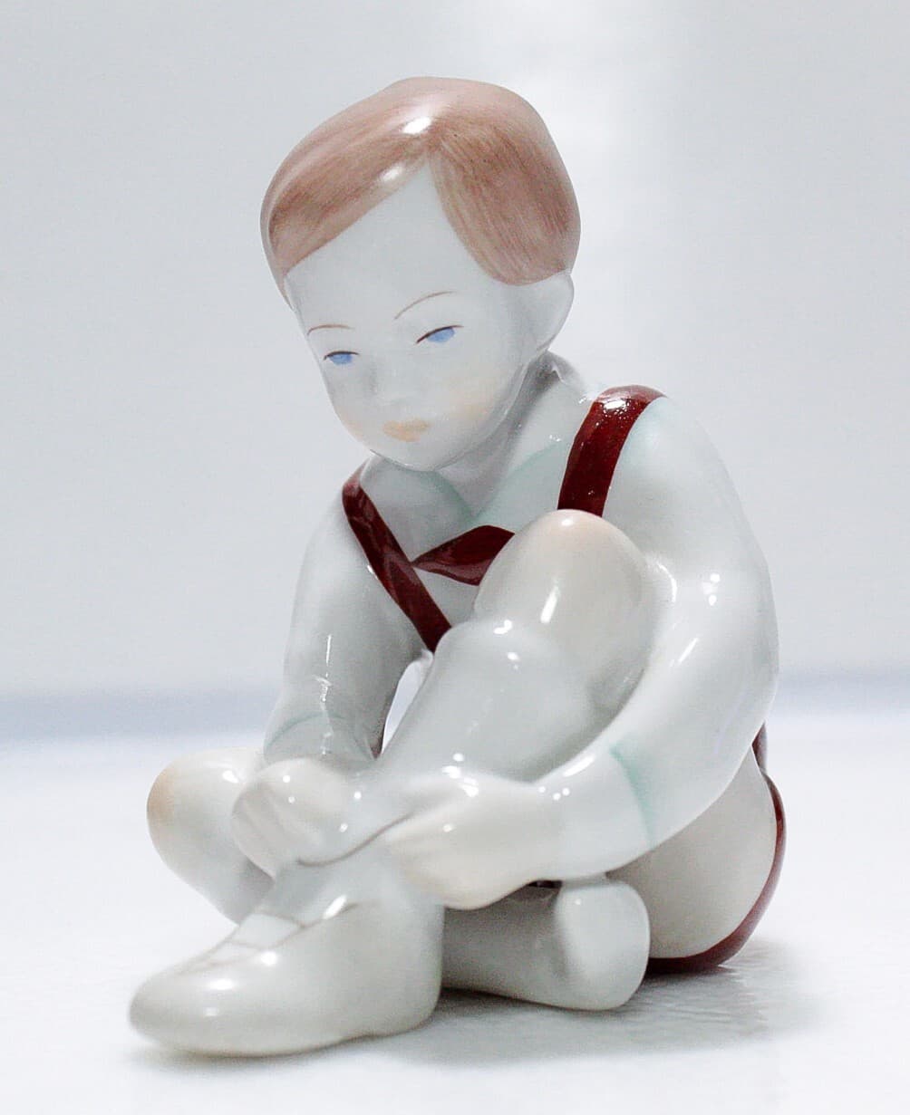 Budapest Hungary AQUINCUM Hand Painted Boy Dressing Up Motif Porcelain Figurine - Thumbnail 5