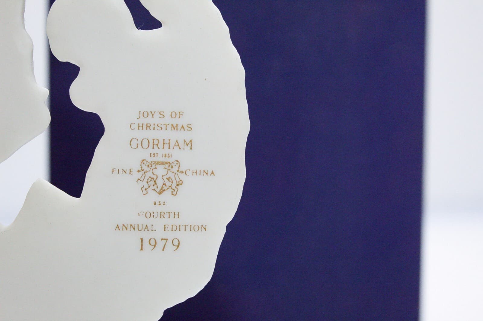 GORHAM 1979 Vintage Annual Limited Ed. Noel Joys Of Christmas Porcelain Ornament - Thumbnail 5
