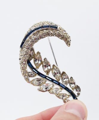 Vintage Silver Tone Blue & Clear Marquise & Baguette Cut Rhinestone Pin Brooch - Thumbnail 2