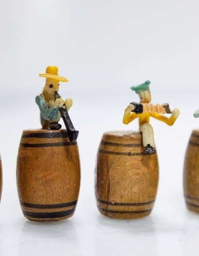 Vtg Set of 5 Japan Seated Beer Barrel Wood Band Music Band Miniature Figurines - Thumbnail 3