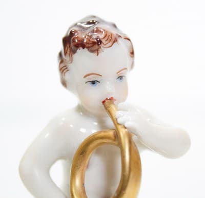 MULLER VOLKSTEDT Dresden Hand Painted French Horn Player Porcelain Figurine - Thumbnail 2