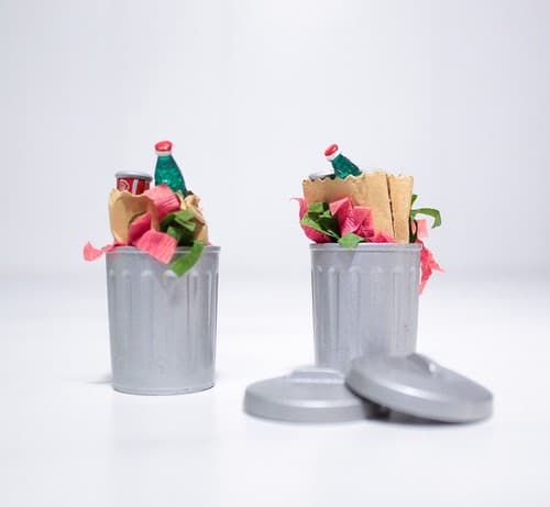 DEPARTMENT 56 "Christmas Trash Cans" 5209-4 Christmas Porcelain Figurines 2pc - Thumbnail 3