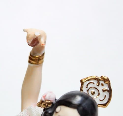 ALKA DRESDEN Germany "Carmen" Flamenco Laced Porcelain Dancer Figurine - Thumbnail 3