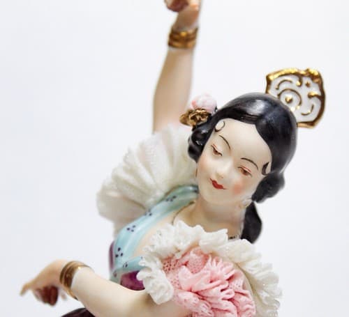 ALKA DRESDEN Germany "Carmen" Flamenco Laced Porcelain Dancer Figurine - Thumbnail 2