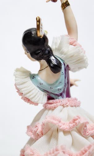 ALKA DRESDEN Germany "Carmen" Flamenco Laced Porcelain Dancer Figurine - Thumbnail 10