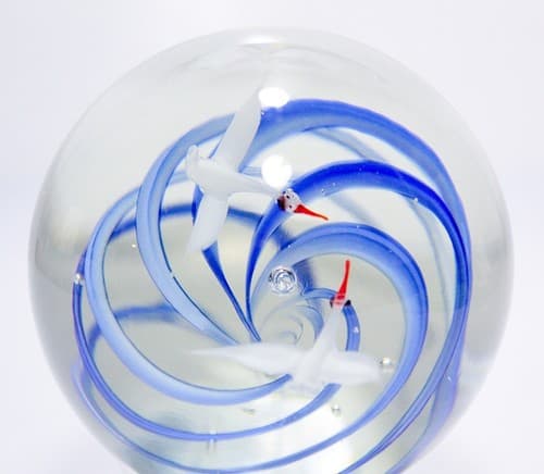 Vintage Art Glass Hand Blown Spiral Duck Geese Flying Design Paperweight - Thumbnail 4