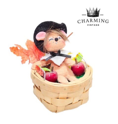 Vintage ANNALEE Mobilitee Apple Picking Mouse Holiday Seasonal Artisan Doll 3" - Image 1