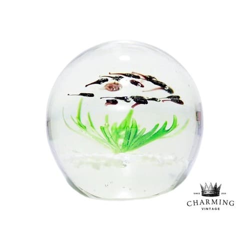 Vintage Art Glass School of Fish Aquarium Design Paperweight Sculpture - Image 1