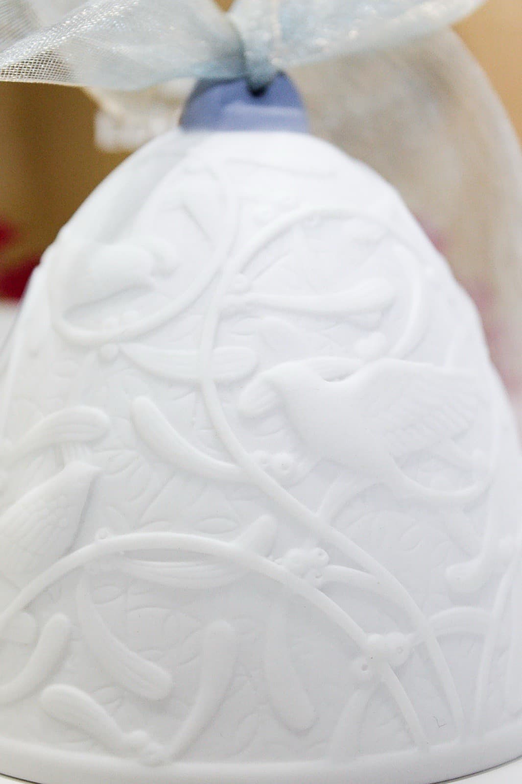 Vintage LLADRO Spain Porcelain 2008 Matte Christmas Bell In Original Box - Thumbnail 5