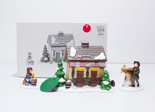 Department 56 "TENDING THE NEW CALVES" Christmas Heritage Village w/ Box - Thumbnail 2