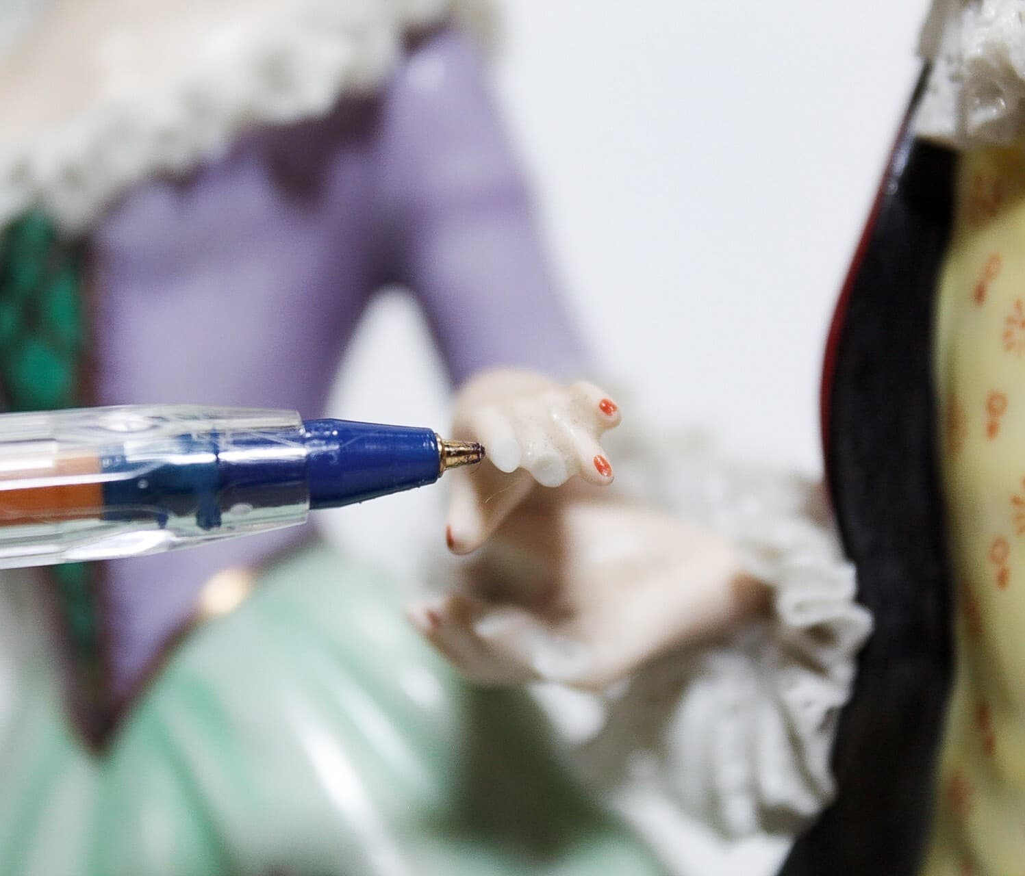 Antique Dresden Gemany Hand Painted Dancing Couple Lace Porcelain Figure - Thumbnail 11