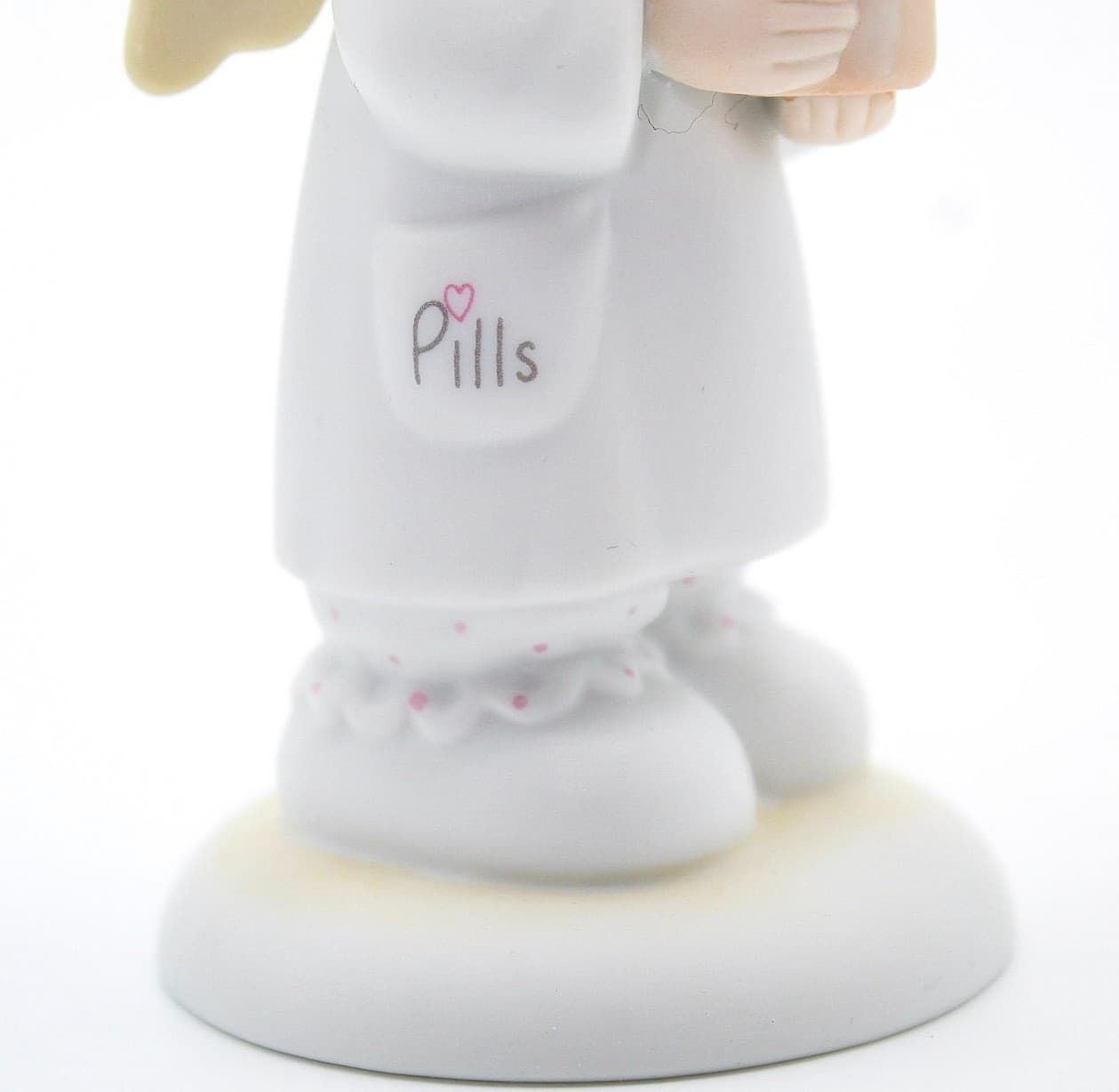 Precious Moments Angel Of Mercy Enesco Porcelain Figurine 1986 - Thumbnail 4