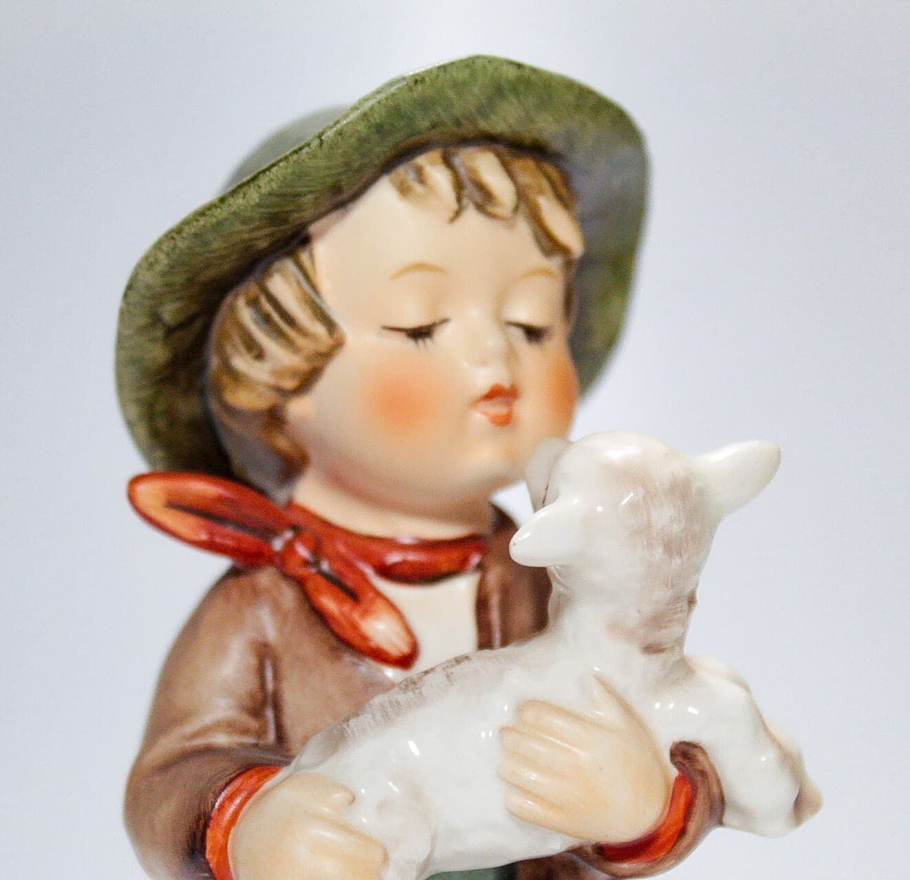 GOEBEL HUMMEL Germany "The Lost Sheep" Hand Painted Porcelain Figurine TMK6 - Thumbnail 2