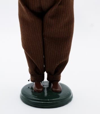 Byers' Choice 2004 Dutch Man With Wooden Toy Soldier The Carolers Christmas Doll - Thumbnail 4