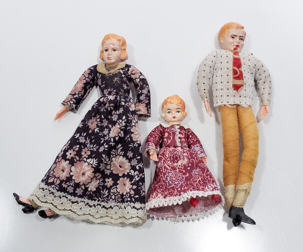 Lot of 3 Vintage Miniature Dollhouse Family Doll Set Wraped Scale 1:12 - Thumbnail 4