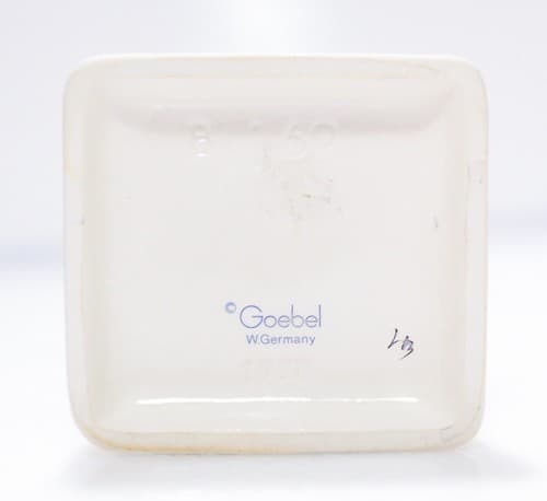 Vintage Goebel Hummel 1970 Charlot Byj #69 "Bachler Degree" Porcelain Figurine - Thumbnail 8