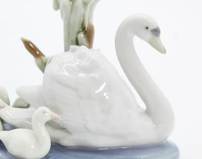 Vintage LLADRO Made In Spain Follow Me Swan Porcelain Figurine - Thumbnail 2