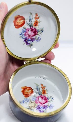Vintage French Gold Gilt Cobalt Blue Porcelain Round Trinket Box - Thumbnail 7