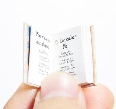 Vintage Miniature Dollhouse "To Remember Us" Book By Robert N. Test RARE - Thumbnail 2