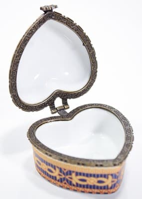 Vintage Multicolor Floral Motif Heart Shaped Porcelain Trinket Box - Thumbnail 6