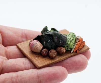 Vintage Dollhouse Miniature Luxury Vegetables On Board Kitchen Accessory 1:12 - Thumbnail 2